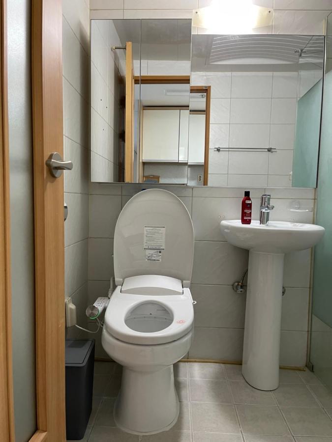 Apartamento Hongdae Residence-4 - 1min From Hongik Univ Station #1