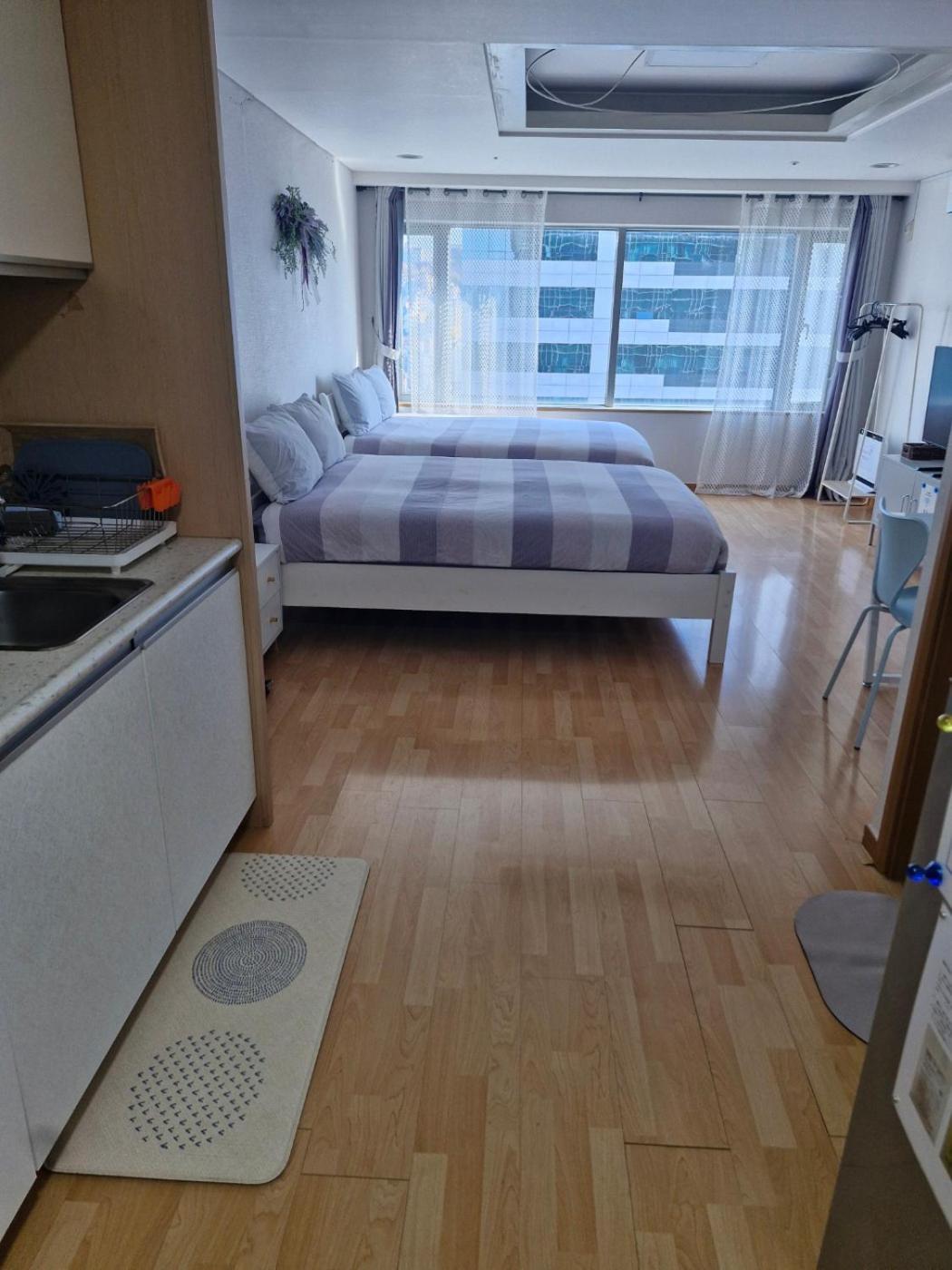 Apartamento Hongdae Residence-4 - 1min From Hongik Univ Station #1